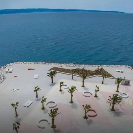 Domito Znjan Apartamento *